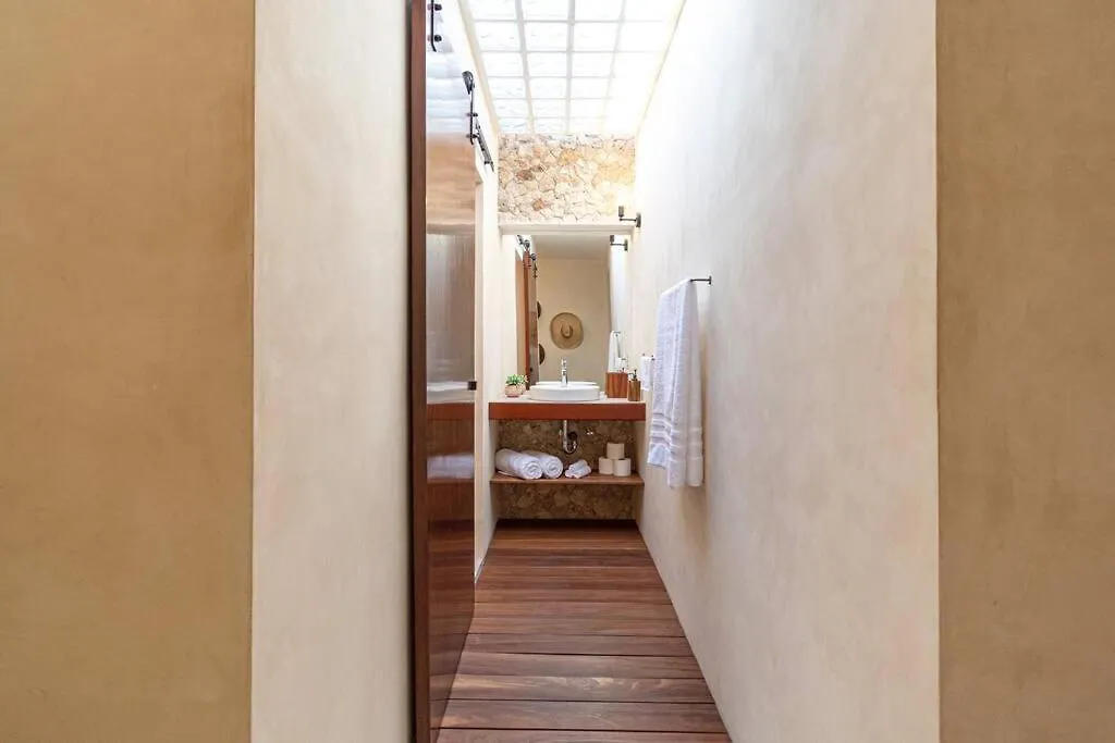 Casa Itinerante, Santa Ana / Merida, Centro. Мексика