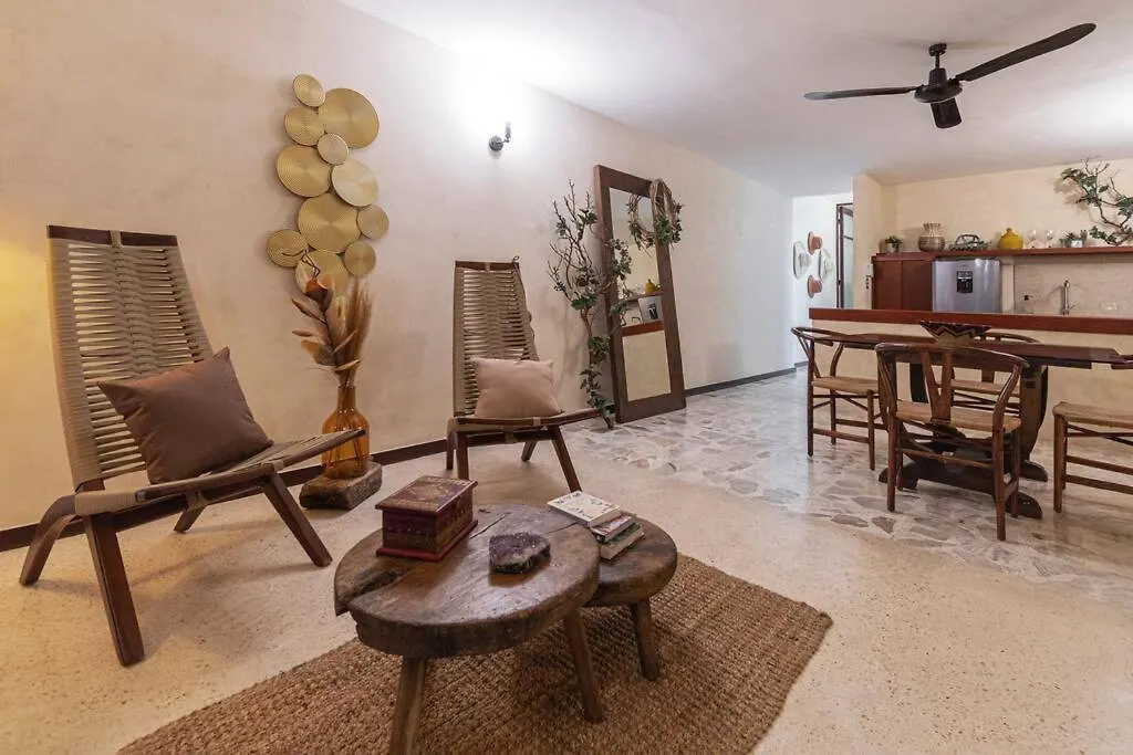 Дом отдыха Casa Itinerante, Santa Ana / Merida, Centro.