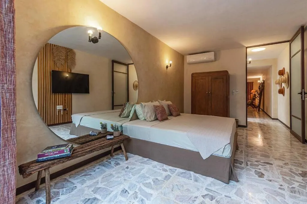 Casa Itinerante, Santa Ana / Merida, Centro. 0*, Мерида Мексика